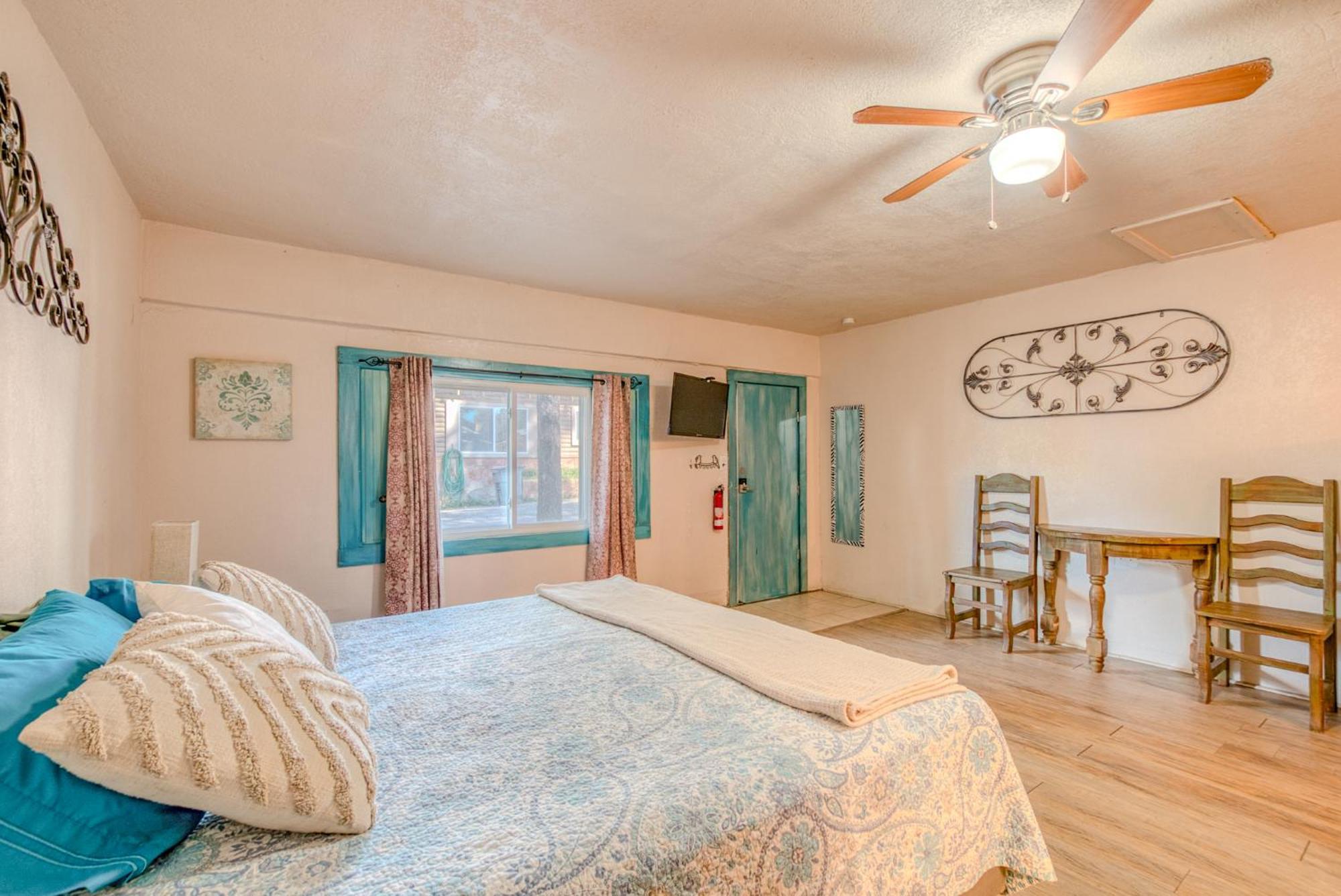 Enchanted Hideaway Cabins And Cottages 鲁伊多索 外观 照片