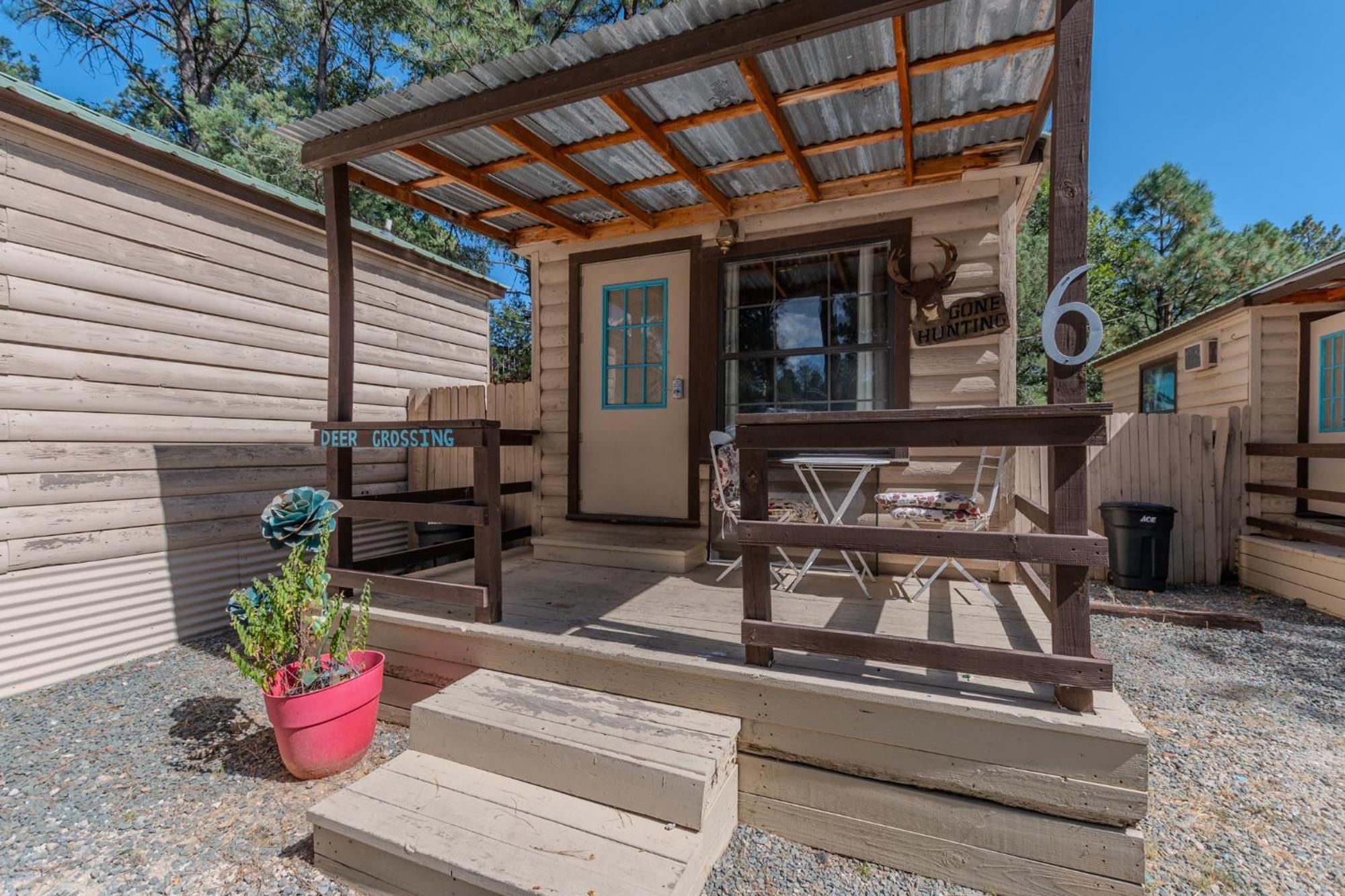 Enchanted Hideaway Cabins And Cottages 鲁伊多索 外观 照片