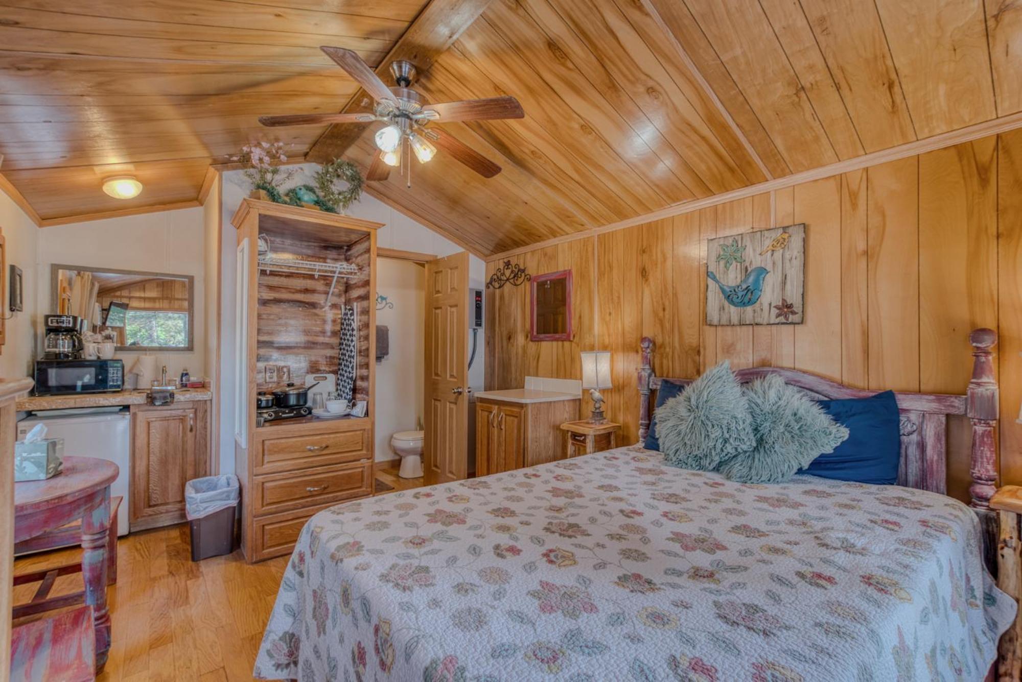 Enchanted Hideaway Cabins And Cottages 鲁伊多索 外观 照片