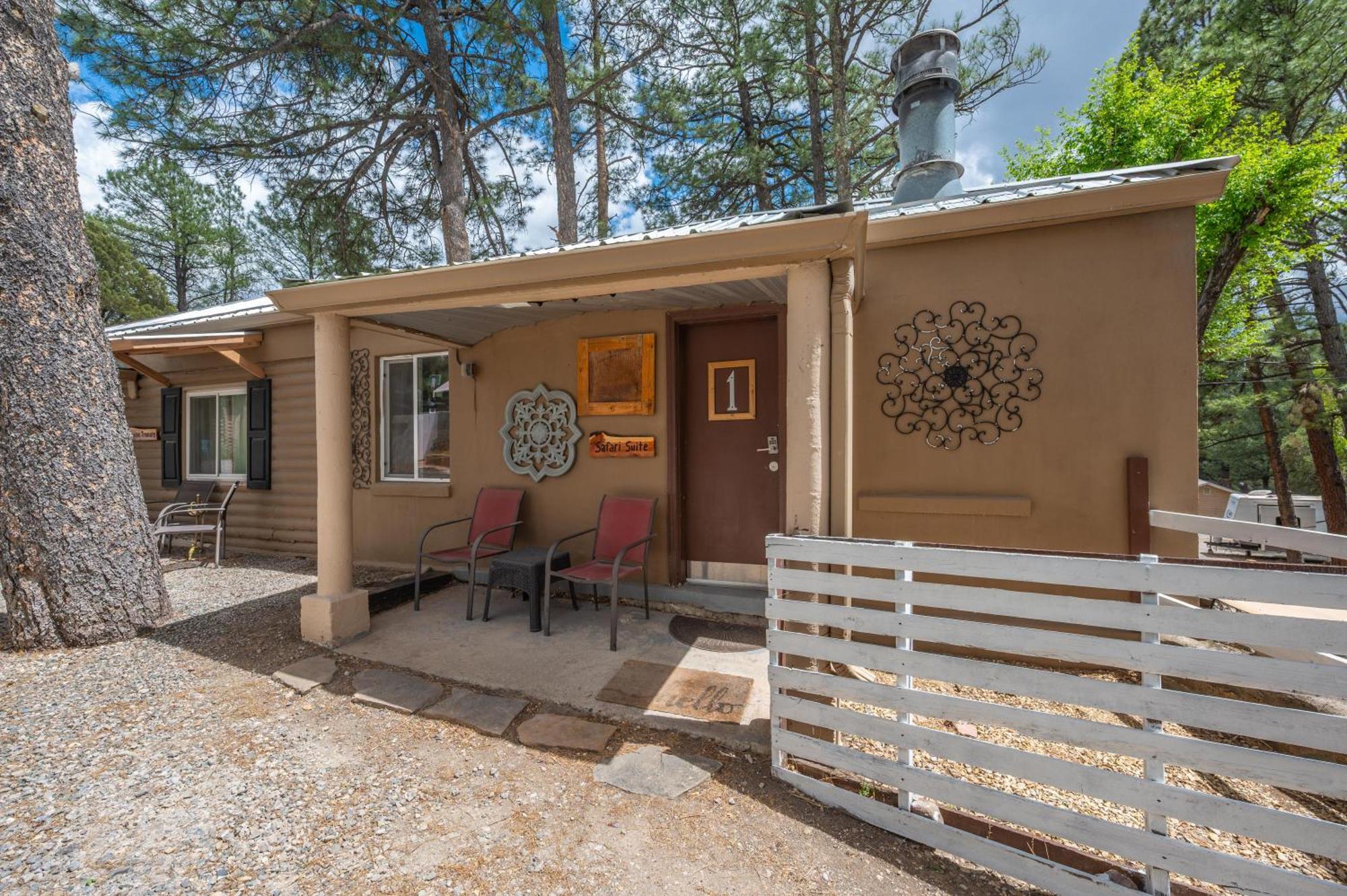Enchanted Hideaway Cabins And Cottages 鲁伊多索 外观 照片