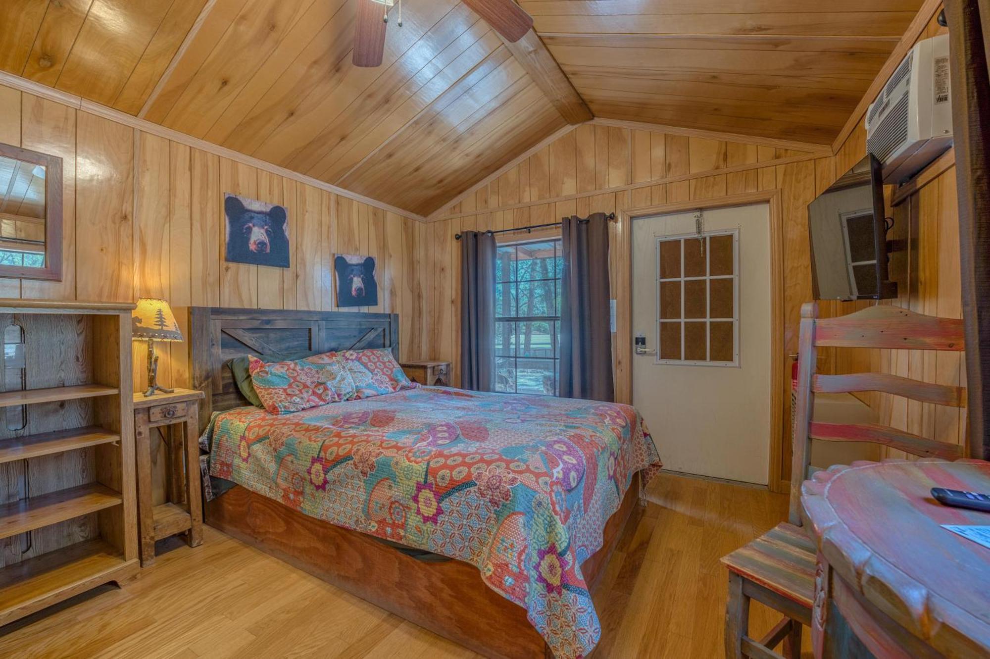 Enchanted Hideaway Cabins And Cottages 鲁伊多索 外观 照片